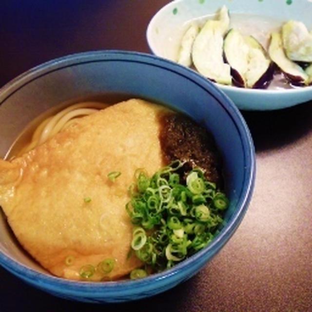 疲れた身体には温かい麺が優しいね～ぽたぽたお揚げのきつねうどん～♪