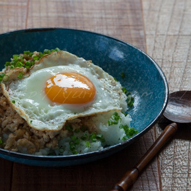 鶏そぼろのせご飯〜marie claire style 掲載