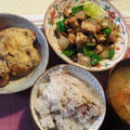 今日の夕食は、カシューナットと鶏肉の炒め物、豆腐きんちゃく