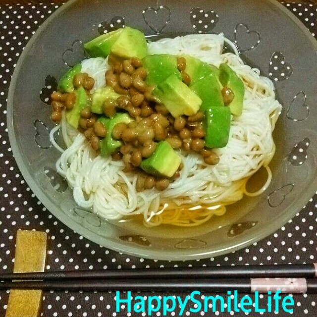 アボカド納豆そうめん