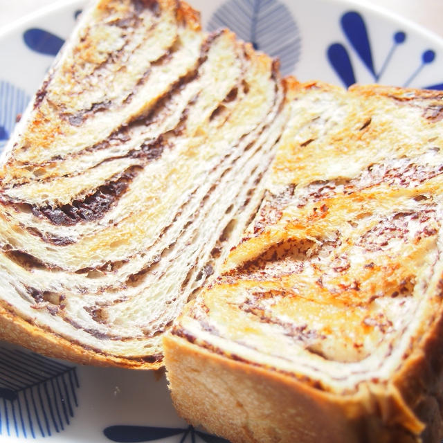 うまく出来たチョコマーブル食パン♪