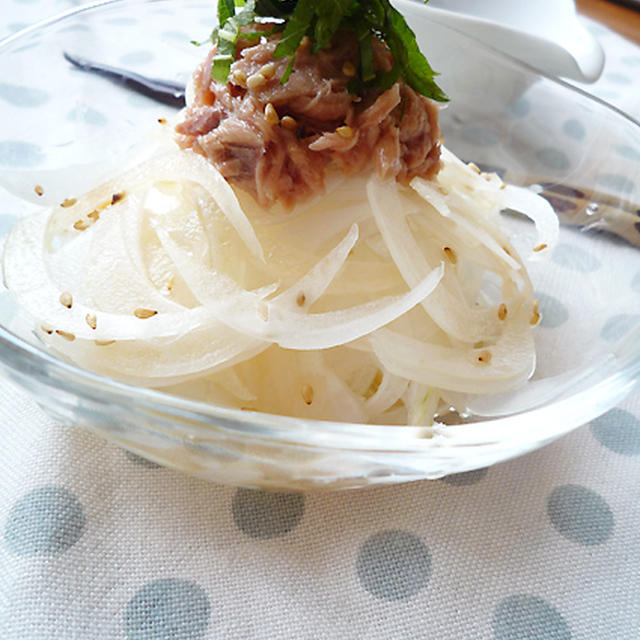 1人占めしたい！うまうま新玉ねぎのシンプルツナサラダ♪
