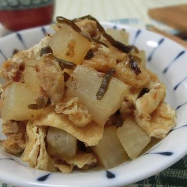 レンジで簡単しみしみ☆　大根と油揚げのおかか昆布蒸し煮