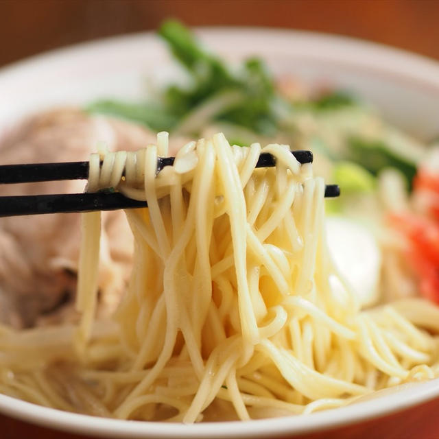 タンパク質モリモリインスタントラーメンアレンジ、豚にらもやしラーメン、サンポー「棒状丸星ラーメン監修 久留米豚骨ラーメン」