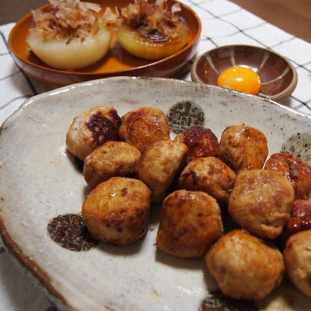 鶏つくね焼きとオニオンステーキ