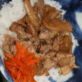 10月25日　　豚肉と エリンギの甘辛炒め丼
