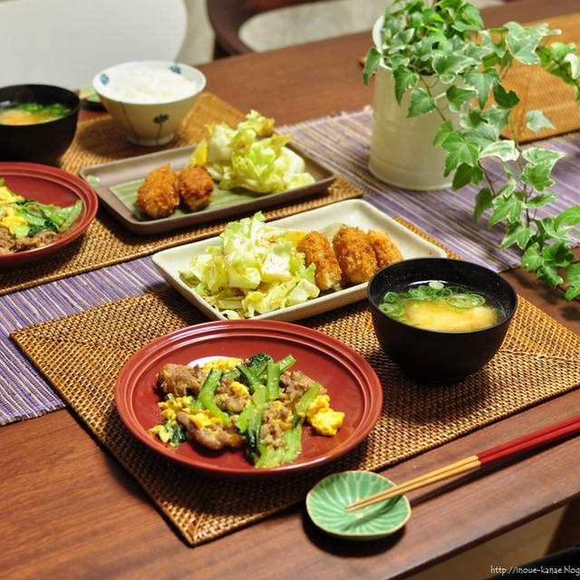 胃が疲れたら食べたくなる普通の晩ごはん《小松菜と豚肉の卵炒め》