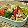 木曜日のプレ用お弁当。しっとり柔らか鶏胸肉のマヨ漬け焼き。