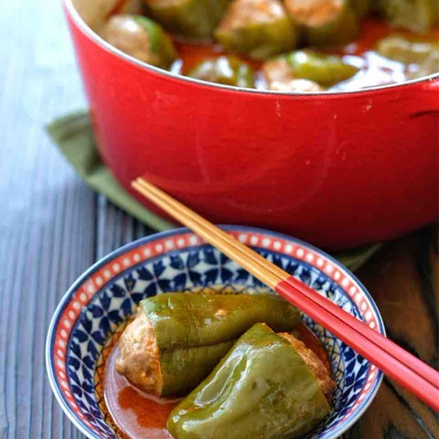 丸ごと簡単！＊ピーマンの肉詰め煮＊﻿