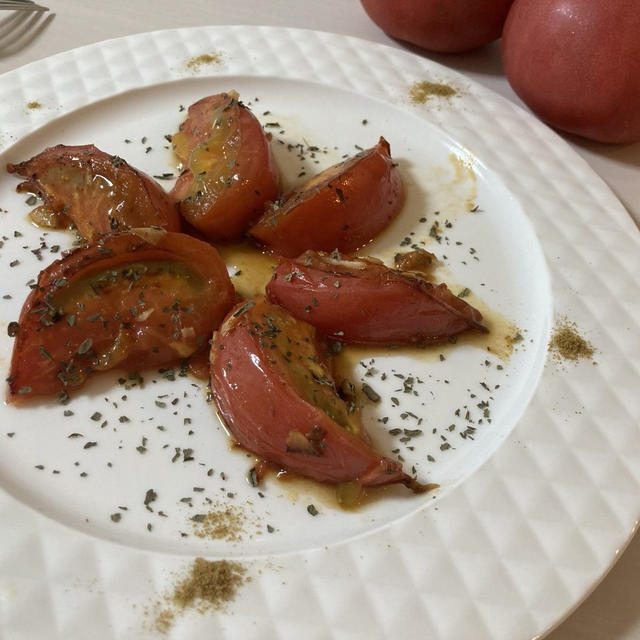 美肌効果のある「トマト」を使った簡単オリーブオイルソテーのレシピ・作り方