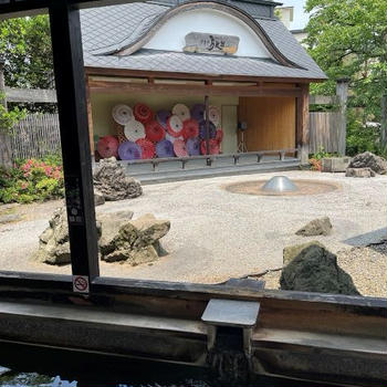 【女子会】美人になれる温泉の足湯