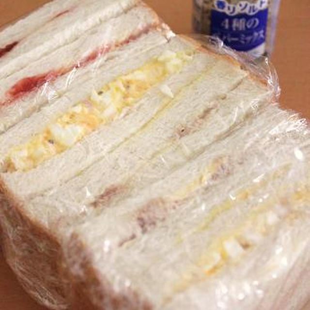 簡単♪　４種のペッパー卵サンド