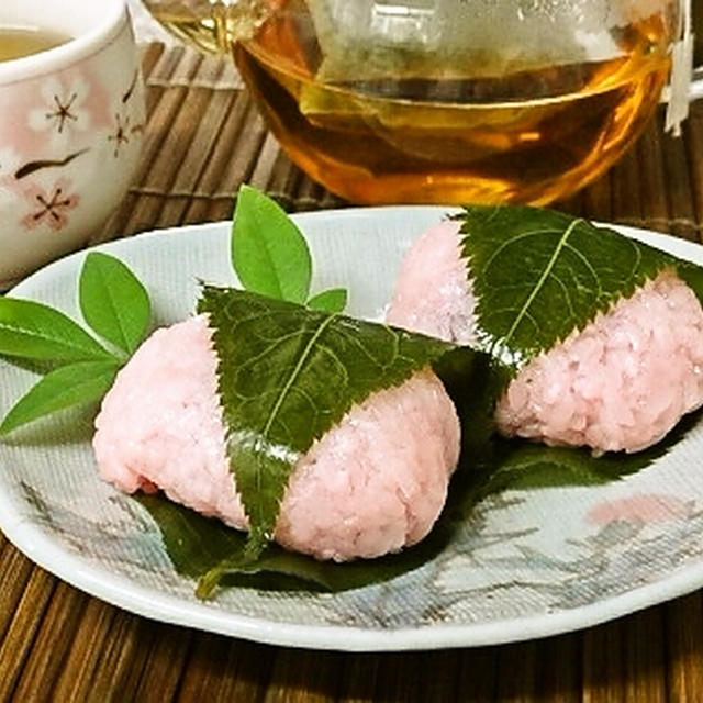 Staub鍋で炊くもち米＊桜餅を作る