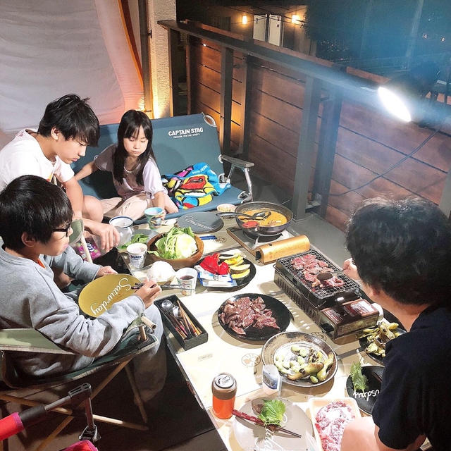今夜はベランダで焼き肉＆カレーにしました～！！