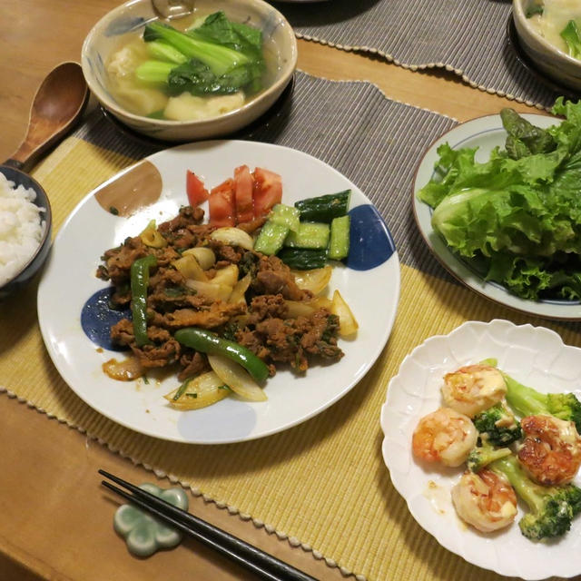 プルコギ風牛肉炒めの晩ご飯　と　”ヤブデマリ・ピンクビューティー”♪