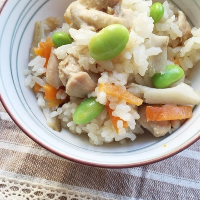 ★こどもごはん 〜鶏ごぼう炊き込みごはん〜★