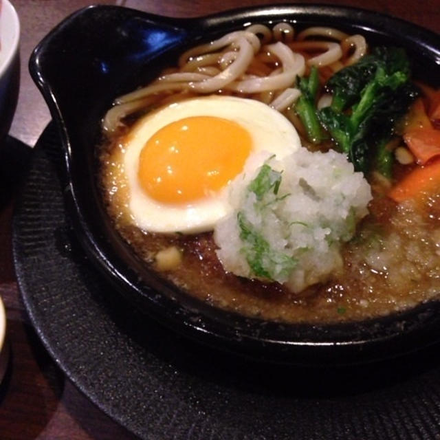 鍋焼風ハンバーグ