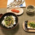 朝ご飯みたいな晩ご飯　と　『たつや』の　海老カレー丼