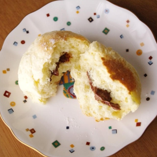 ホットケーキミックスでつくる、チョコいりパン