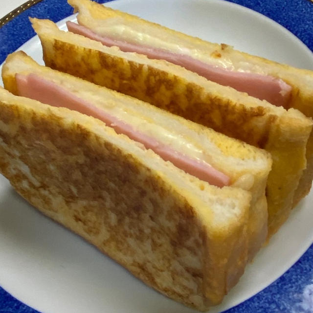 三太郎用です。ハムチーズ挟みのフレンチトースト♡
