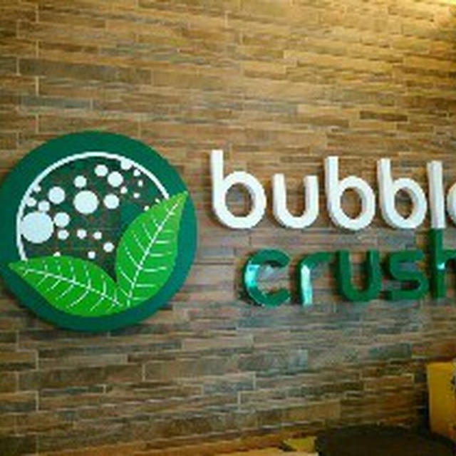紅茶専門店　タピオカミルクティ　bubble crush 