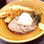 鶏天おろしそばとカエルまんじゅう