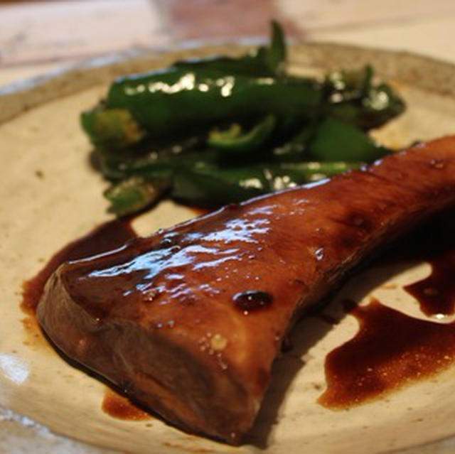 大人の休日の過ごし方お手本編／【recipe】ブリの照り焼き