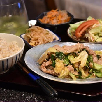 豚こまとキャベのうまマヨ炒め