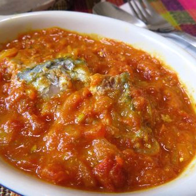 うま味たっぷり♪　さば缶とトマト缶とスパイスでカレー