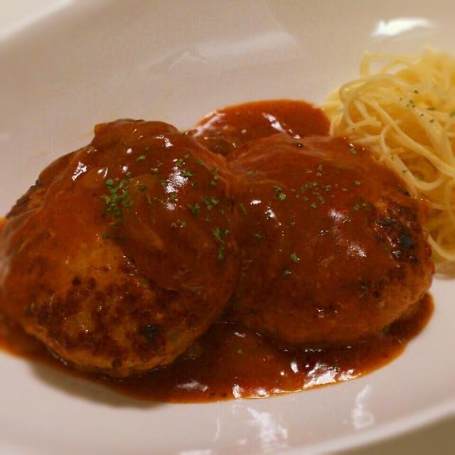 たっきーママｻﾝの♡煮込みハンバーグ♡