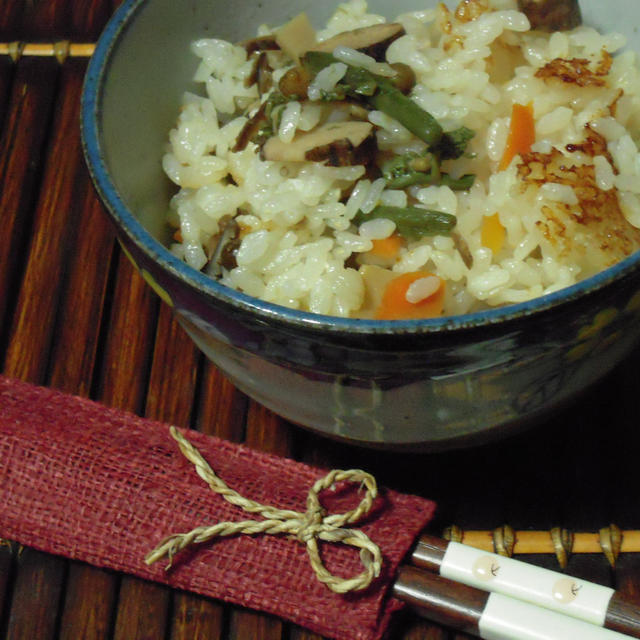 自然生（じねんじょう）やまこごはん・山口名産