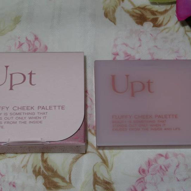 新発売★Upt FLUFFY CHEEK PALETTE ウプト フラッフィーチークパレット