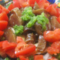彩きれいなカツオの夏野菜サラダ