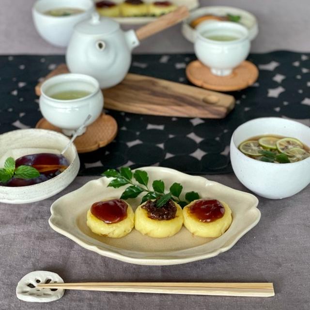 ご近所さんからジャガイモとかたくさんいただいた♪ 芋もちのお昼ごはん