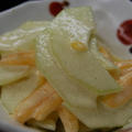 ３６５日レシピNo.３０９「ハヤトウリと柿のサラダ」