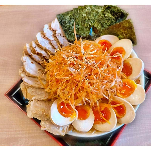 盛り過ぎ味噌ダブル!!「みそのめん王 若柴本店」もうすぐ50周年