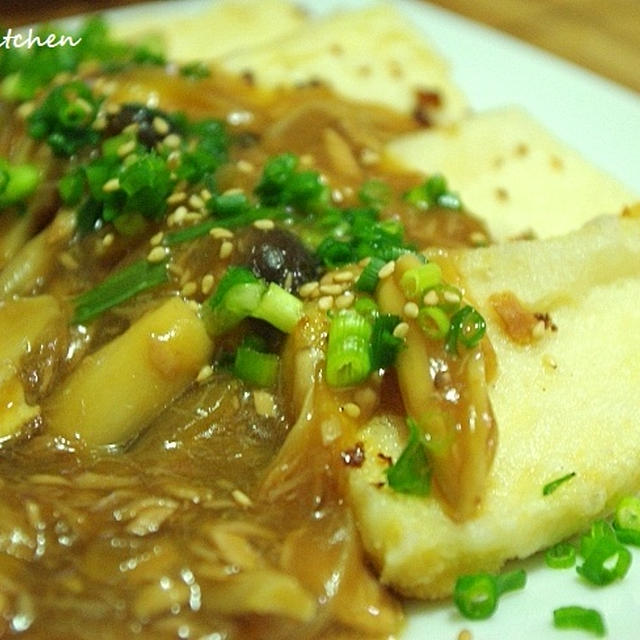 揚げ豆腐のツナきのこ餡かけと、冷しゃぶの生春巻き仕立て。