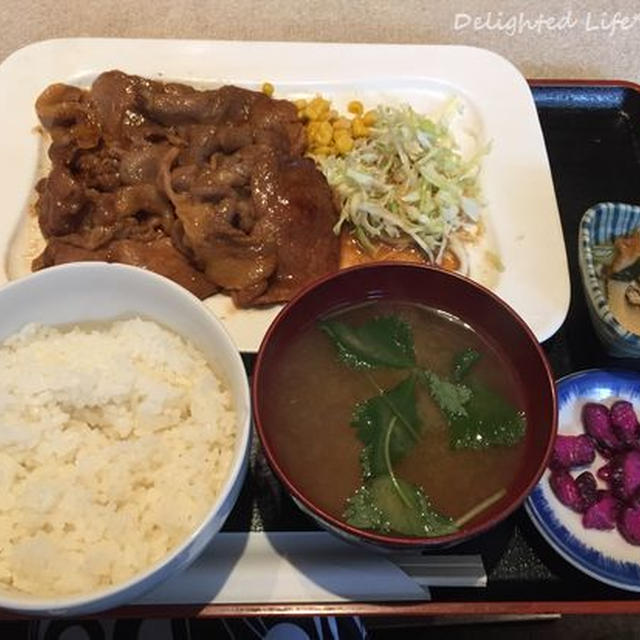 ランチはさんぽみちで生姜焼き定食