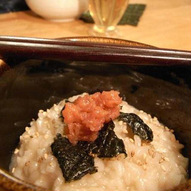 鍋あとの、梅肉のっけ味噌雑炊