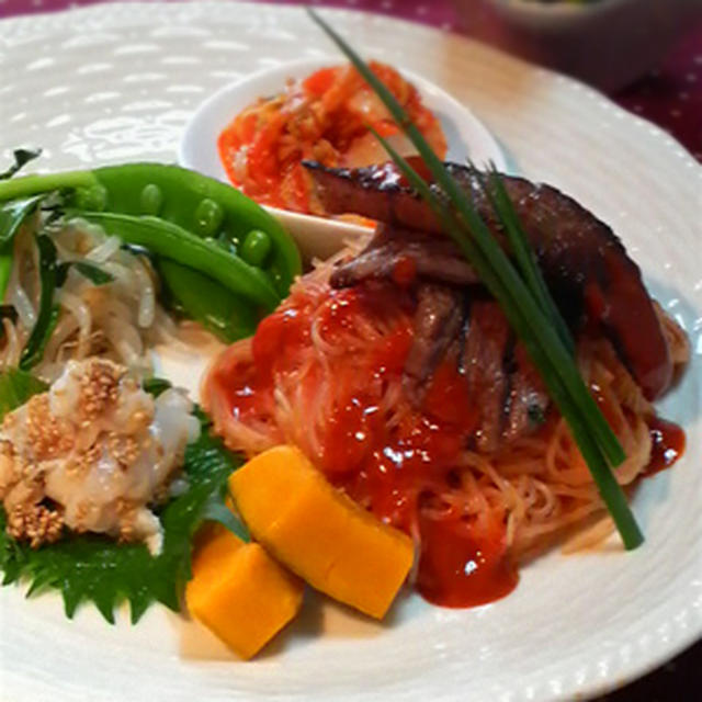 「カルビ ビビン麺」