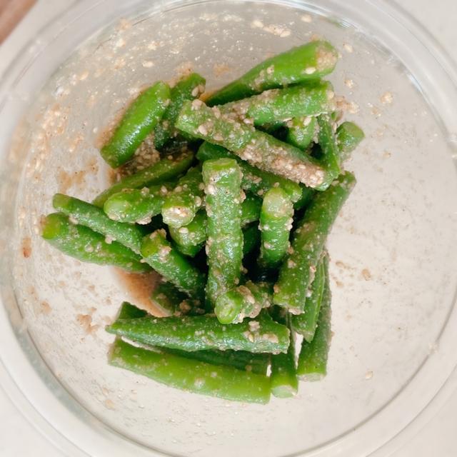 シャキシャキがたまらない！インゲンの胡麻和え