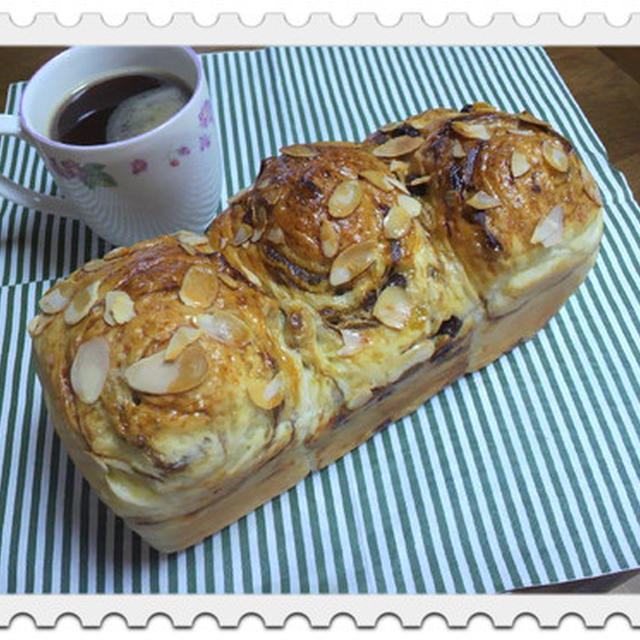 ＊チョコチップ入りコーヒーマーブルブレッド＊