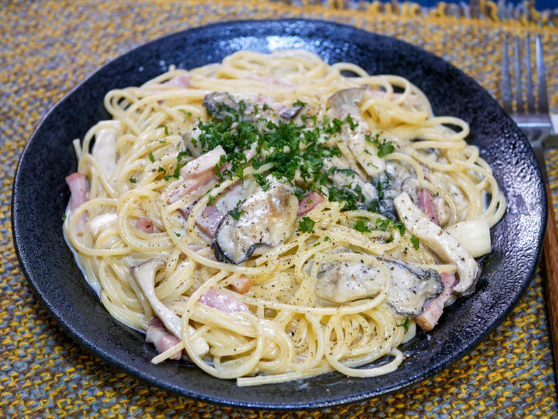 パスタはやっぱり作りたてが旨い「牡蠣とベーコンのクリームパスタ」&久しぶりに近所のうどん屋さんへ