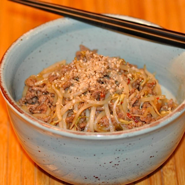 もやしとミンチのあんかけ丼