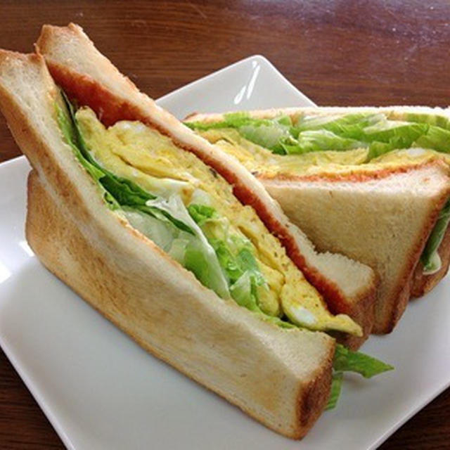 「オムレツサンドイッチ」美味ーい！！