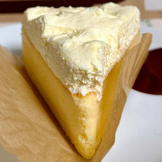 春の新作ケーキ！コメダ珈琲店 チーズデュオ