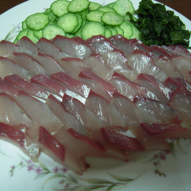 ワカナのお刺身とアラ炊き＆純米・白瀑