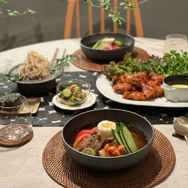 ヤンニョムチキンと冷麺の夜ごはん