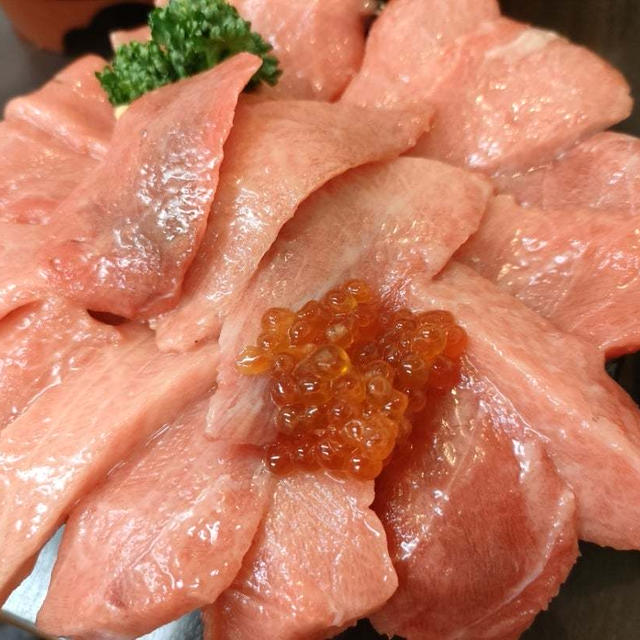 マグロ丼食べに行ってきました(^^)