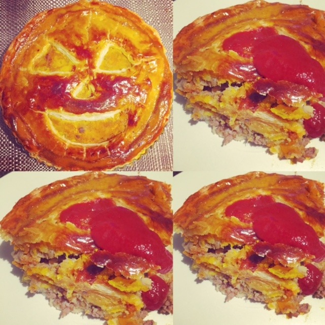 Jack O' Lantern meat pie